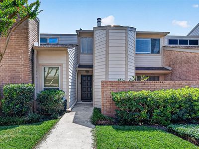 2010 Augusta Dr