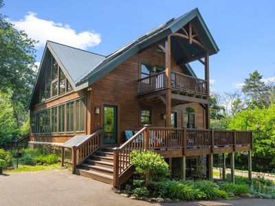 5840 Christmas Lake Rd
