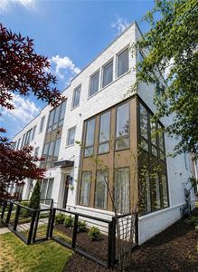 358 Gibson St SE