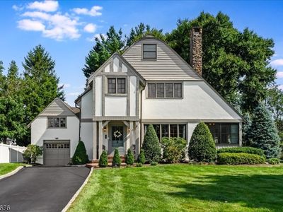 251 Tuttle Pkwy