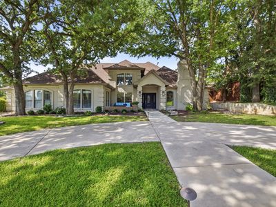 3209 Eaton Cir