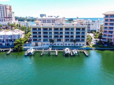 600 Bayway Blvd APT 304