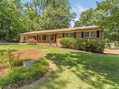 402 Woodley Rd