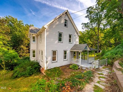 25 Green Avenue