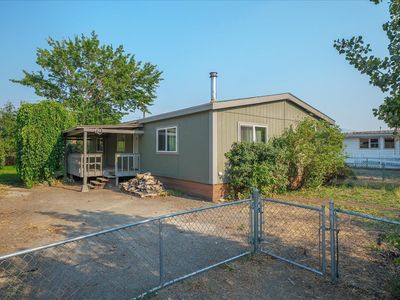 504 N Hodges Rd
