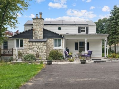 49 Hillcrest Dr