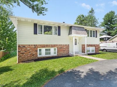 17 Muscotah Rd