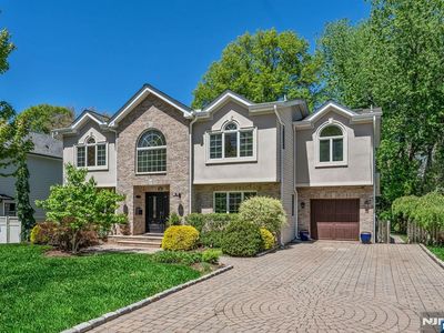 309 South Dr