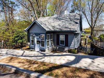 28 Sagamore Ave