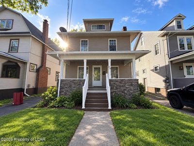 48 W Walnut St