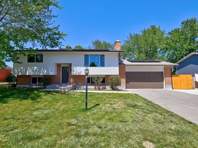 807 E Dusty Rock Cir