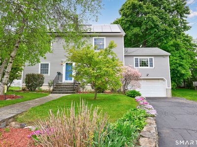 7 Merrill Road