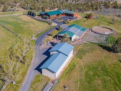 10000 SW Lyons Dr