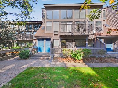 1465 E Putnam Ave APT 510