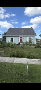 733 Lori Ln