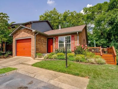 439 Hickory Glade Dr