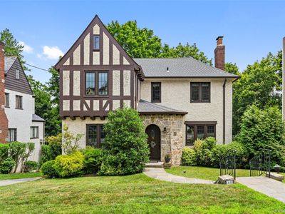 Property at 40 Parkview Drive, Bronxville, NY