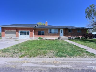 Property at 408 W Lincoln St, Paul, ID