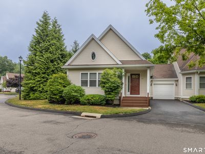 194 Summerfield Gardens #194