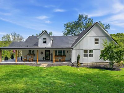 196 Lutz Rd