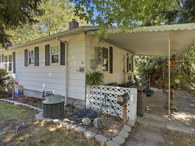 906 Grandview Dr