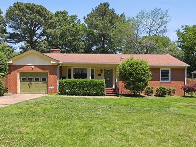 14 Everett Dr