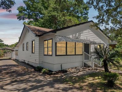 313 Morgan Ave