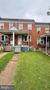 911 Rockhill Ave