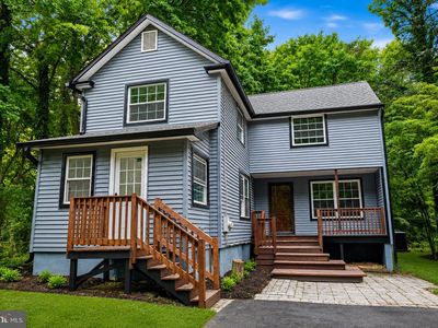 227 W Ferry Rd