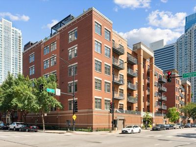 560 W Fulton St APT 303