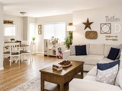 252 Green Moor Pl