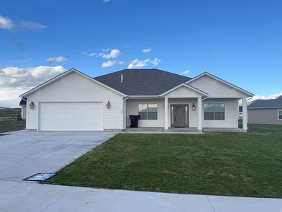 561 Eagle Dr