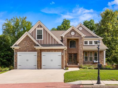 978 Brooke Stone Dr