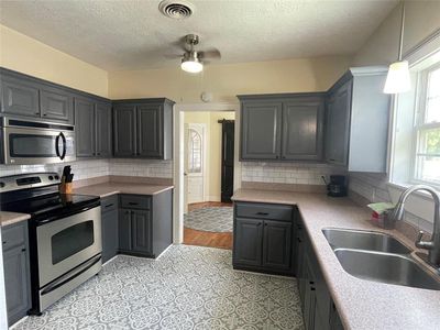 Property at 926 S Cass St, Centerville, TX