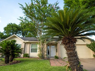 2206 Barrington Place Dr