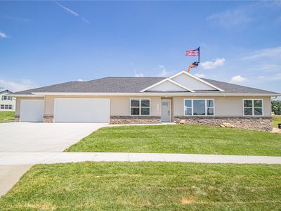 698 Wild Pine Ct