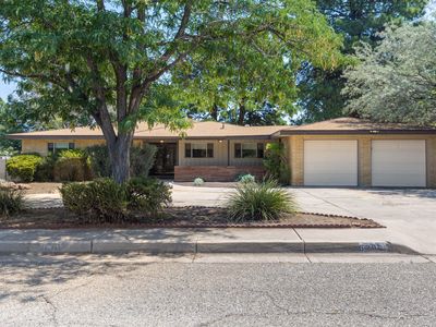 630 Sierra Dr SE