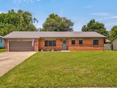 821 E Edgewood Street #821