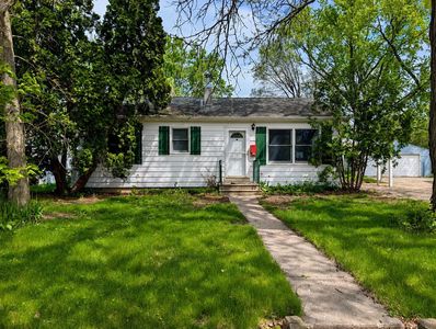 231 River Dr