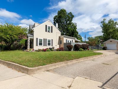 220 Goshen Ave