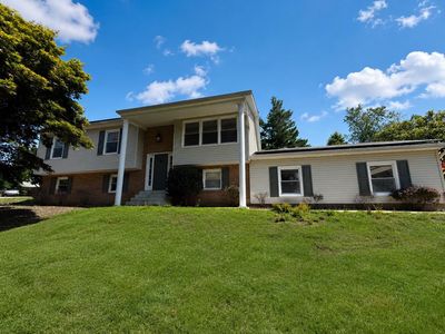 Property at 736 Hillmeade Rd, Edgewater, MD