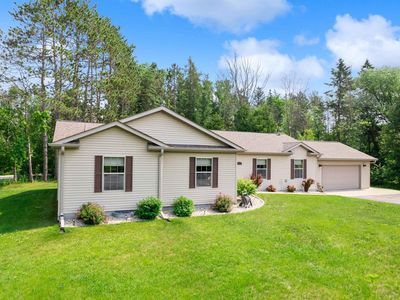 Property at 180 Chicago Ct, Peshtigo, WI