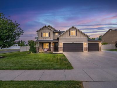 2214 W Loveland Ln