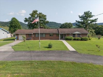 31 Hankins Ln