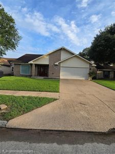 5523 Fair Forest Dr