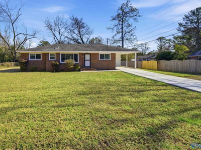 1617 Brook Hollow Cir NW