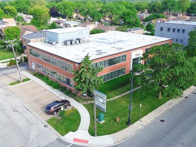 7300 N Cicero Ave