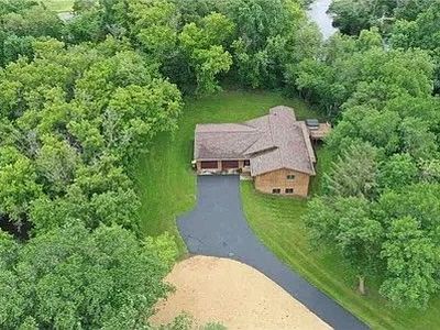 19817 Dogwood Rd