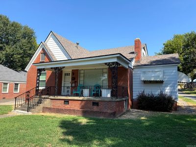 211 E B Ave