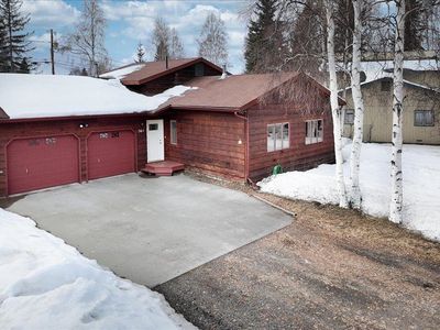 561 Slater Dr
